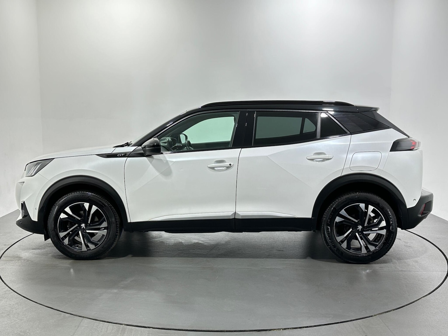 Used Peugeot 2008 2021 for sale - 76878588: Photo 5