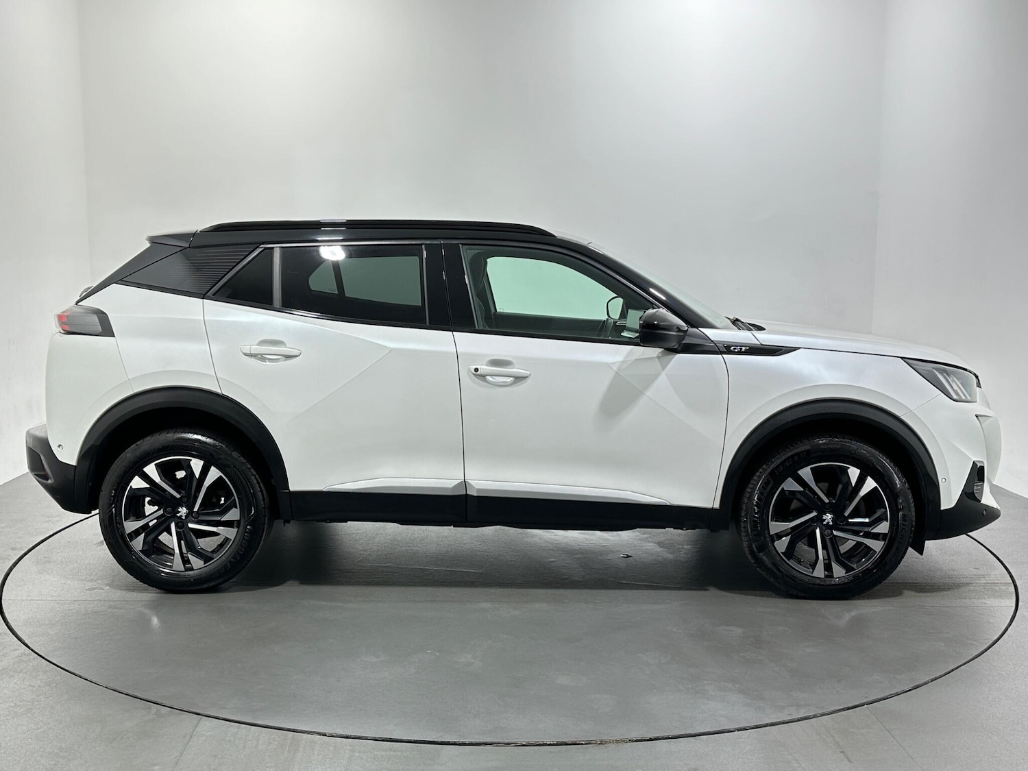 Used Peugeot 2008 2021 for sale - 76878588: Photo 9