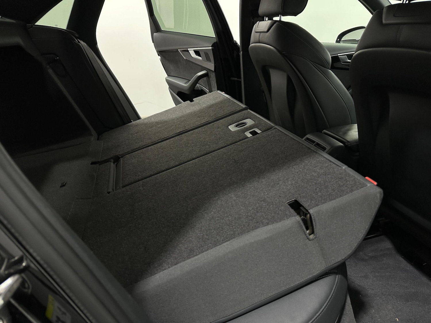 Used Audi A4 2019 for sale - 77441181: Photo 48