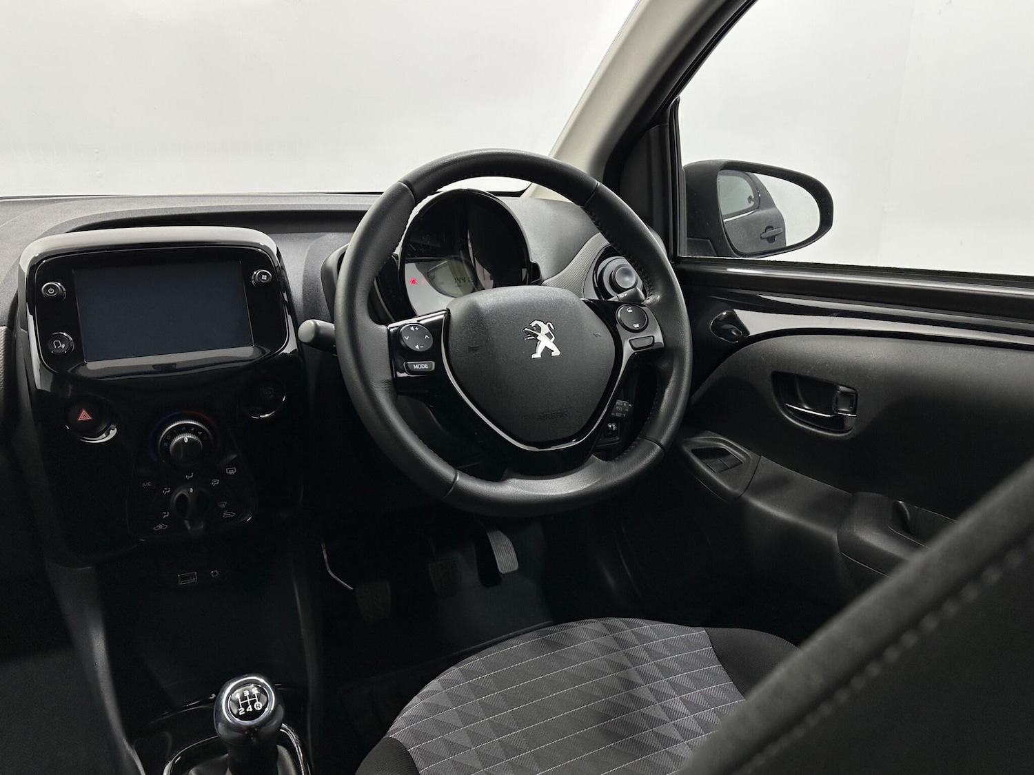 Used Peugeot 108 2020 for sale - 76878476: Photo 11