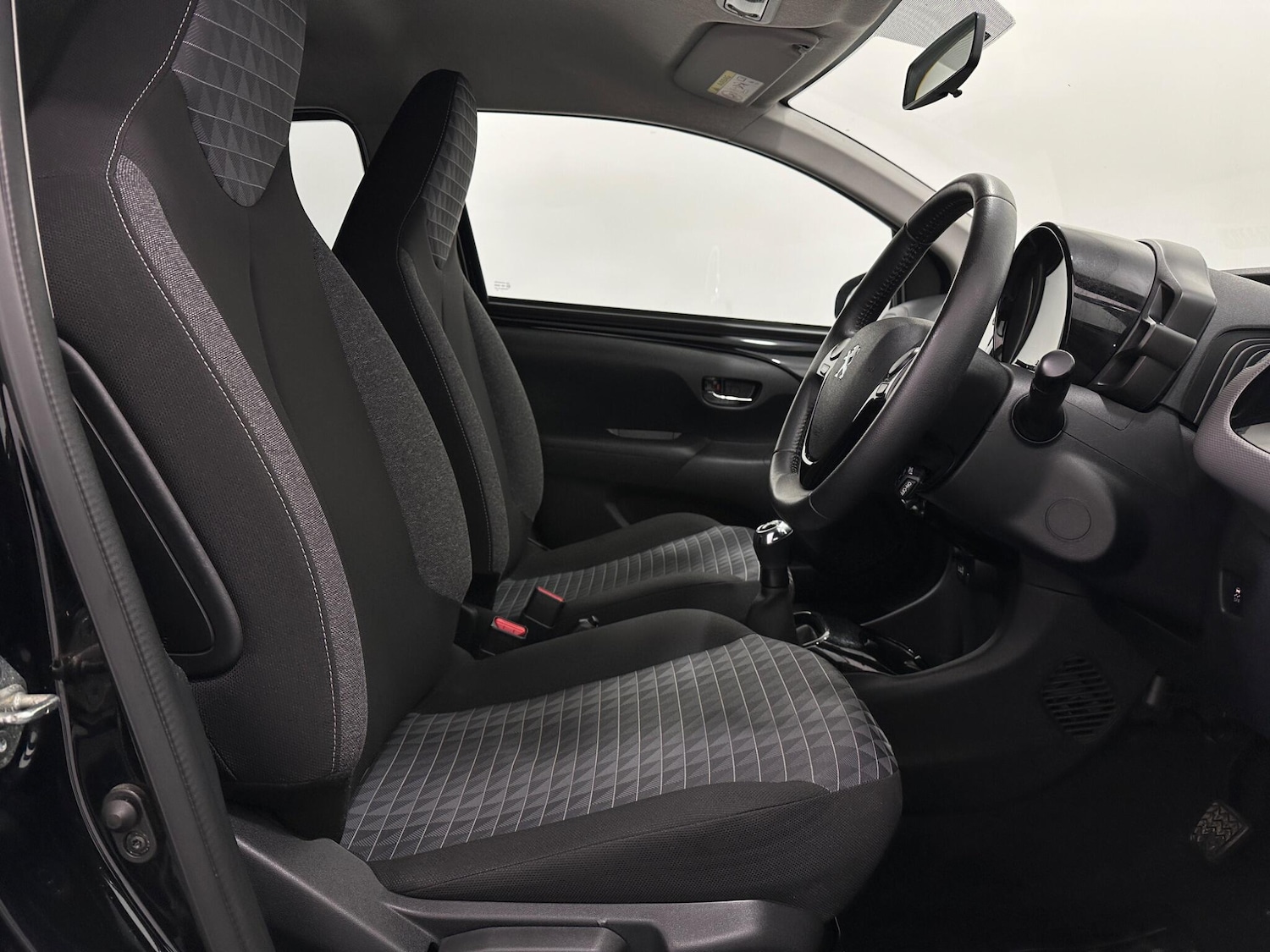 Used Peugeot 108 2020 for sale - 76878476: Photo 28