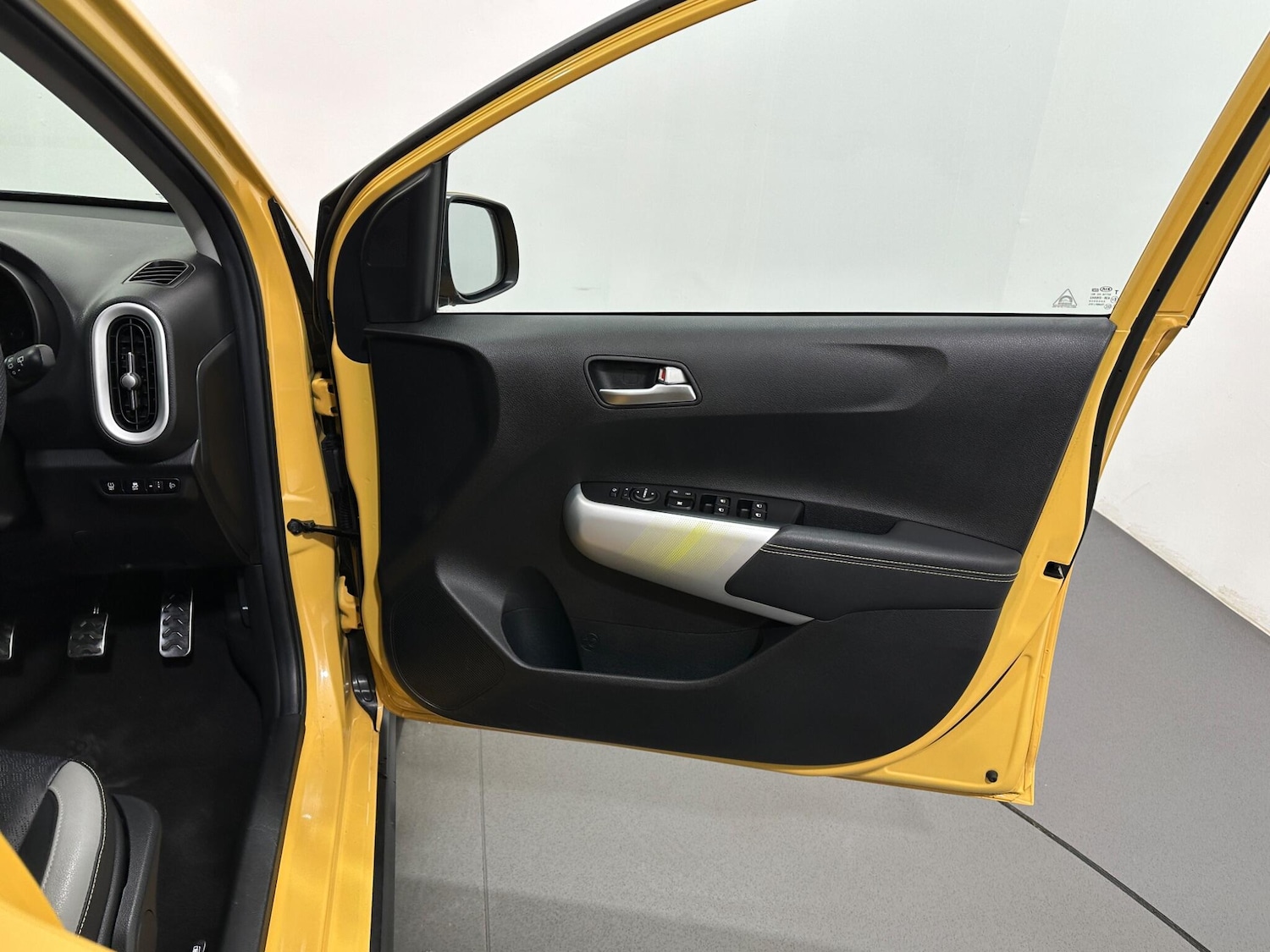 Used Kia Picanto 2021 for sale - 77109672: Photo 31