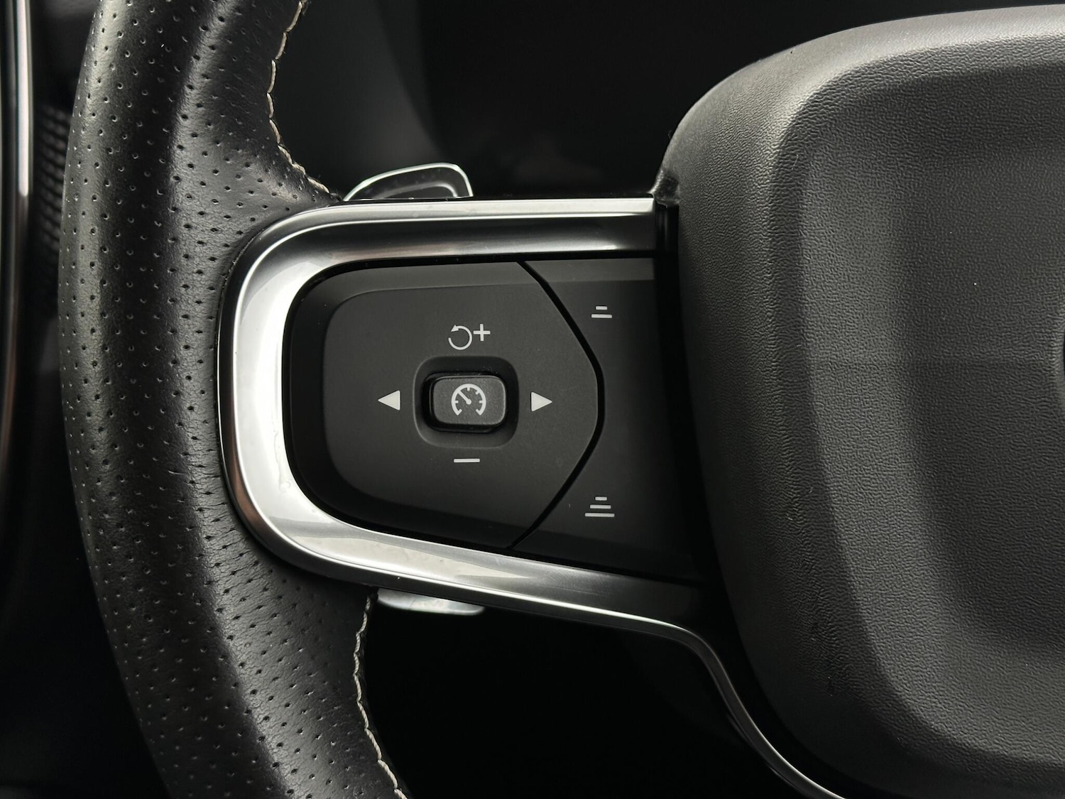 Used Volvo XC40 2020 for sale - 77202852: Photo 14