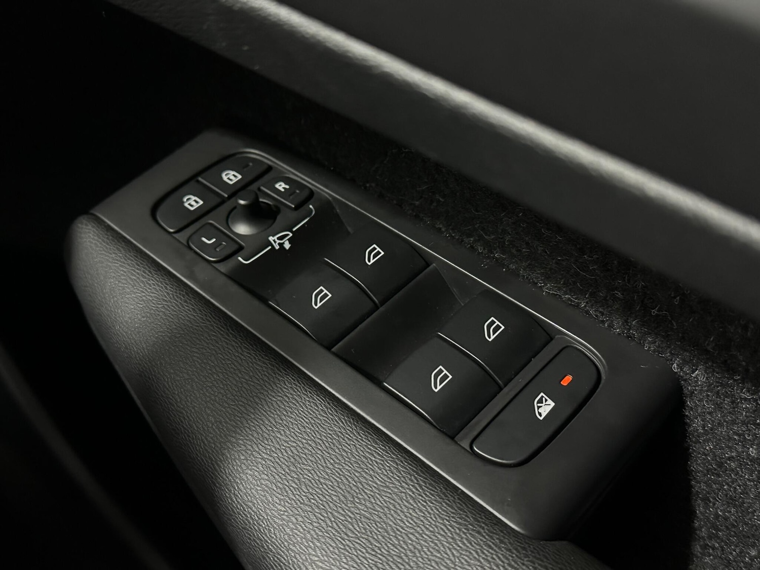 Used Volvo XC40 2020 for sale - 77202852: Photo 17