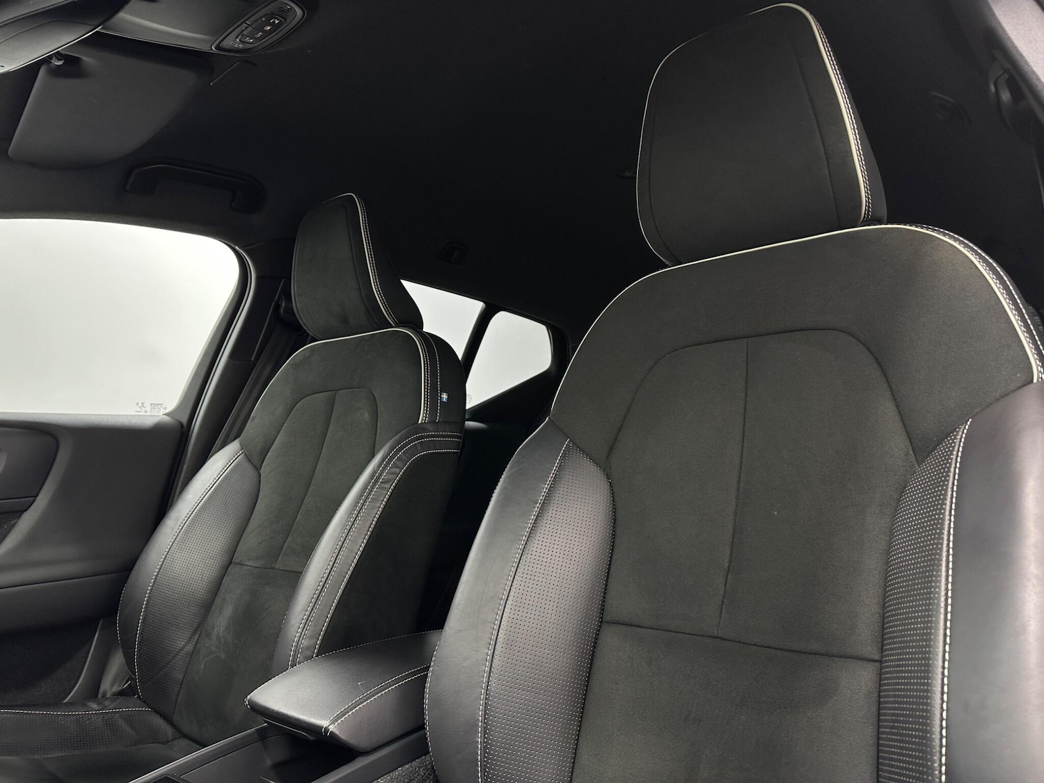 Used Volvo XC40 2020 for sale - 77202852: Photo 32