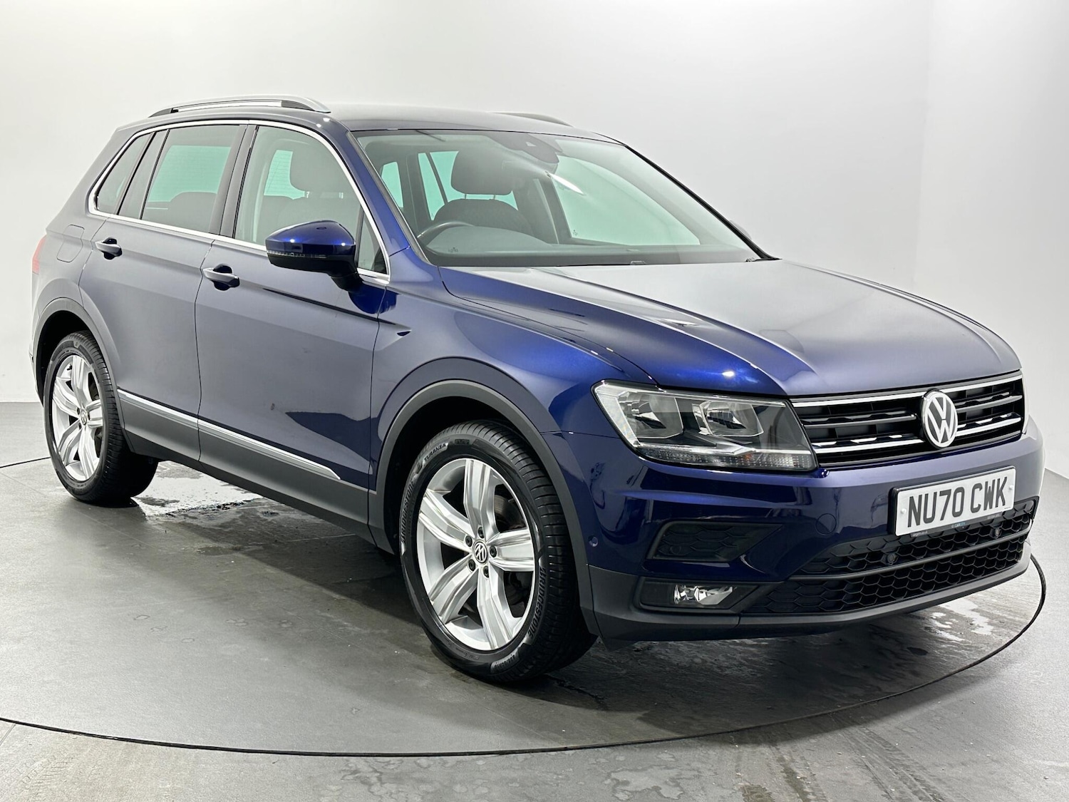 Used Volkswagen Tiguan 2020 for sale - 76878840: Photo 1