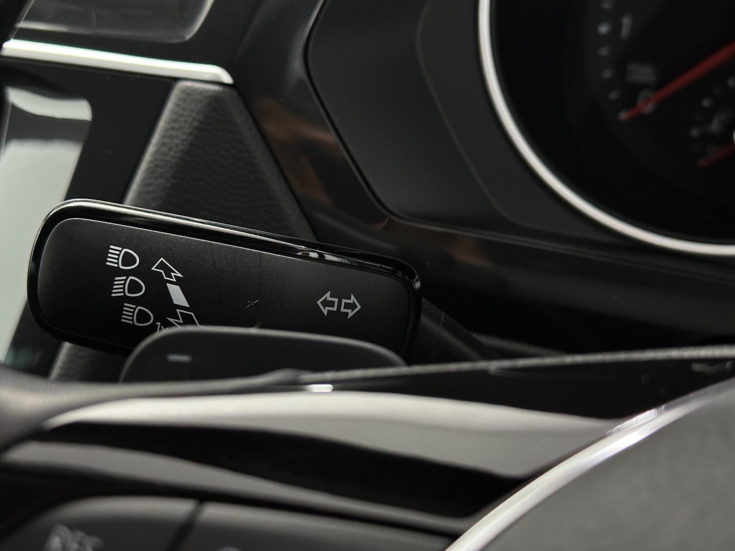 Used Volkswagen Tiguan 2020 for sale - 76878840: Photo 12