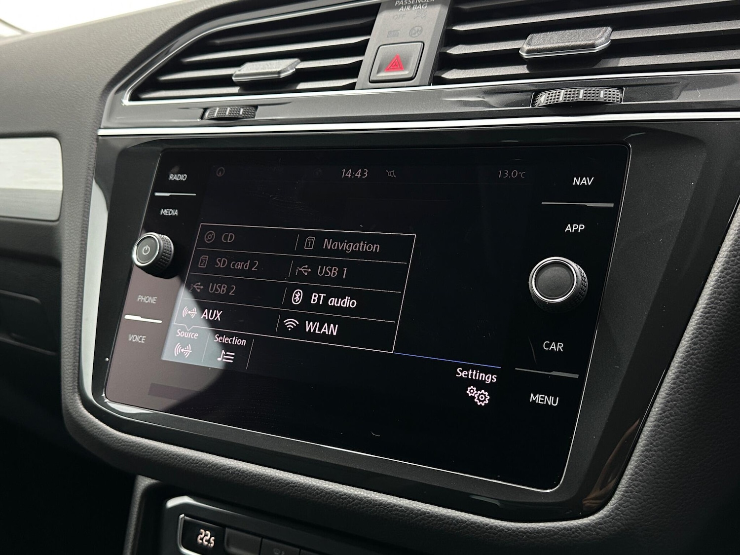 Used Volkswagen Tiguan 2020 for sale - 76878840: Photo 24