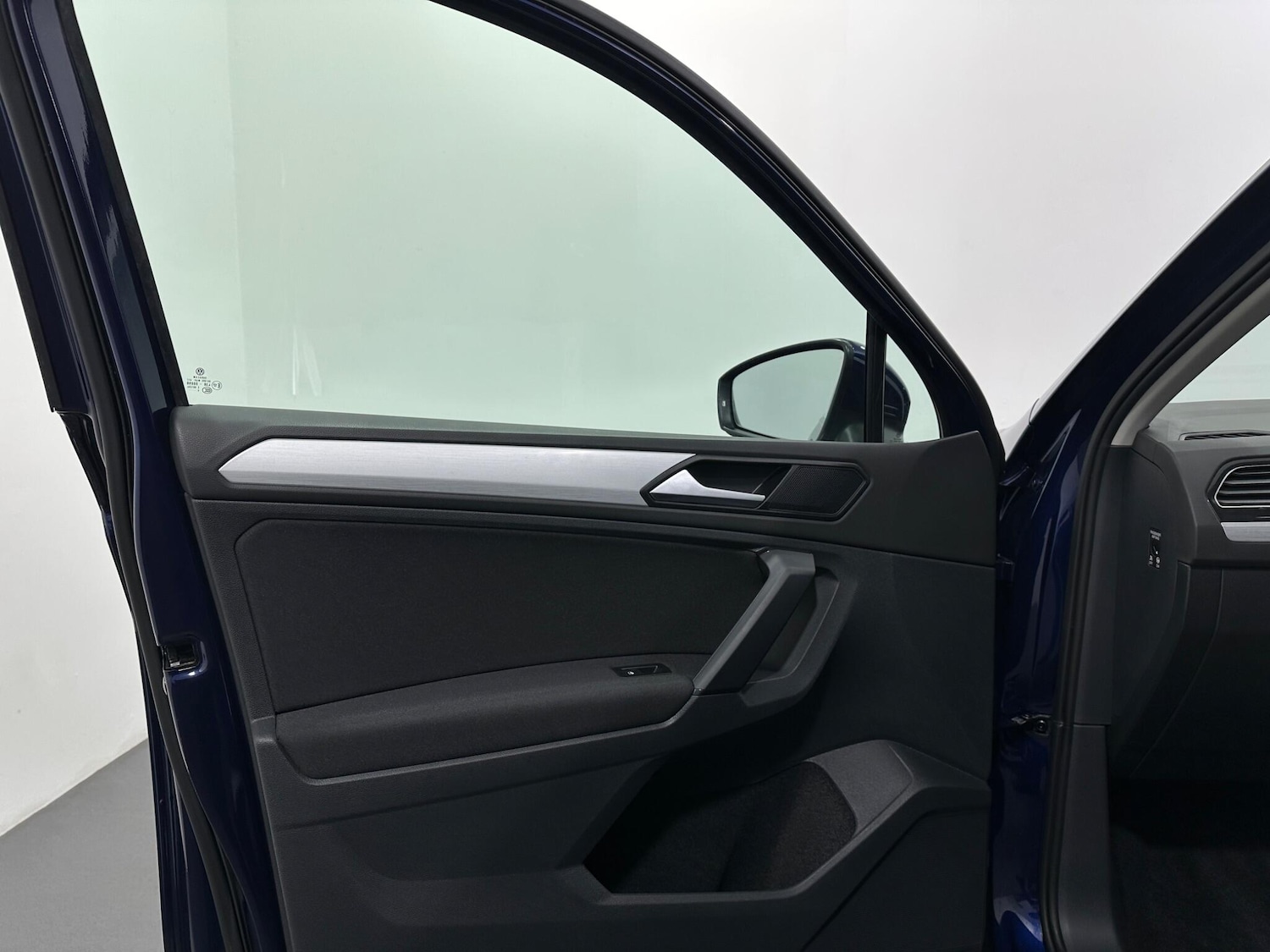 Used Volkswagen Tiguan 2020 for sale - 76878840: Photo 37