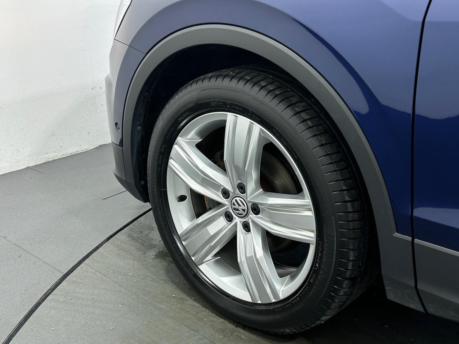 Used Volkswagen Tiguan 2020 for sale - 76878840: Photo 51