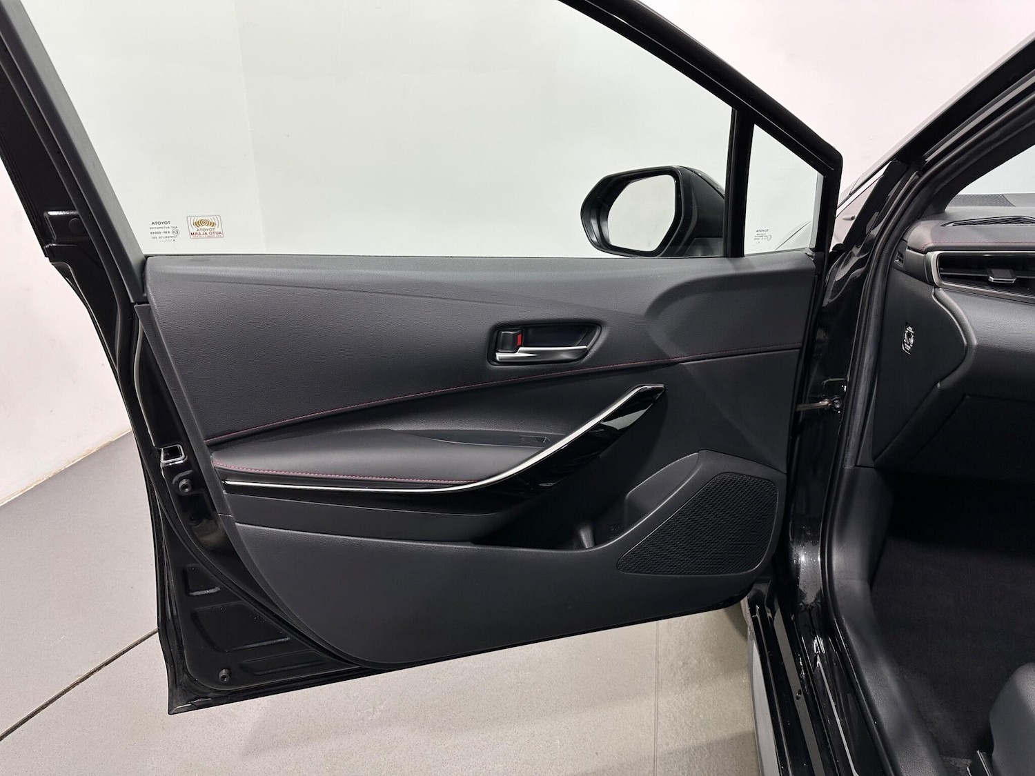 Used Toyota Corolla 2019 for sale - 77612302: Photo 35