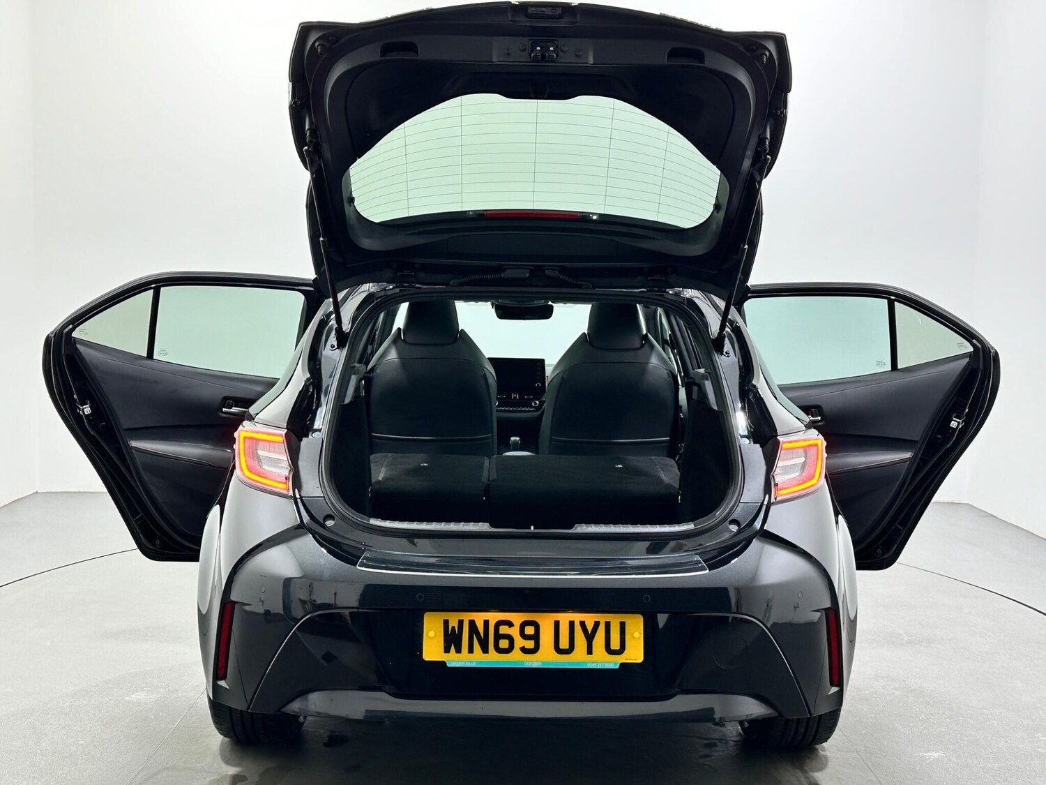 Used Toyota Corolla 2019 for sale - 77612302: Photo 42