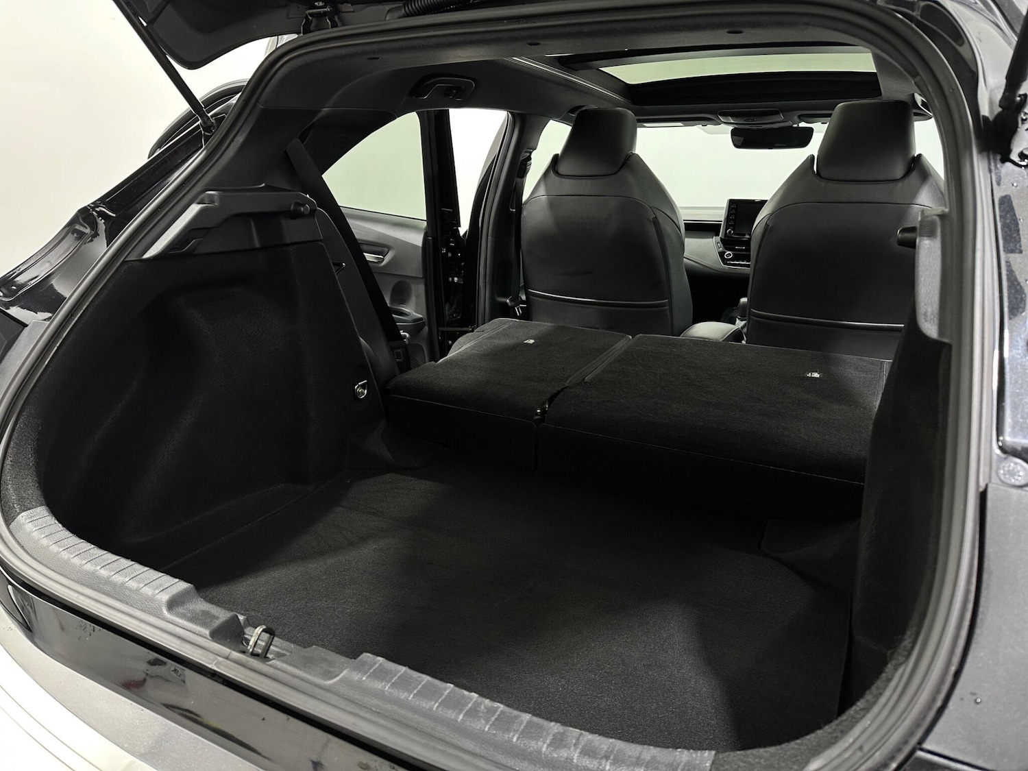 Used Toyota Corolla 2019 for sale - 77612302: Photo 43