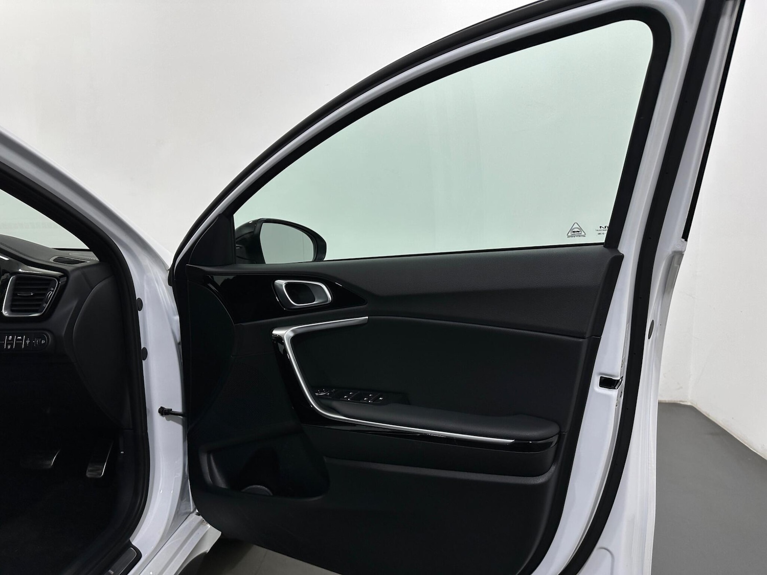 Used Kia Pro Ceed 2023 for sale - 78184426: Photo 32