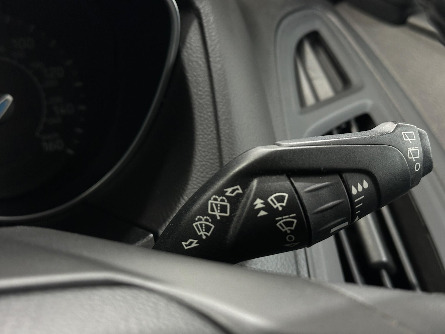 Used Ford Focus 2016 for sale - 78087055: Photo 16