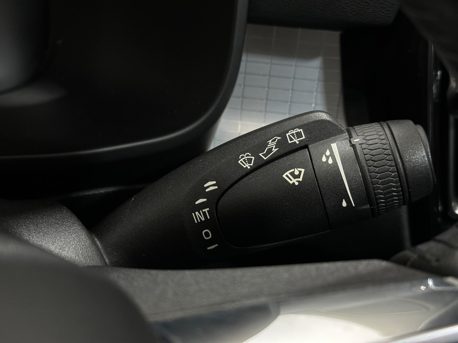 Used Volvo XC40 2018 for sale - 76878549: Photo 15