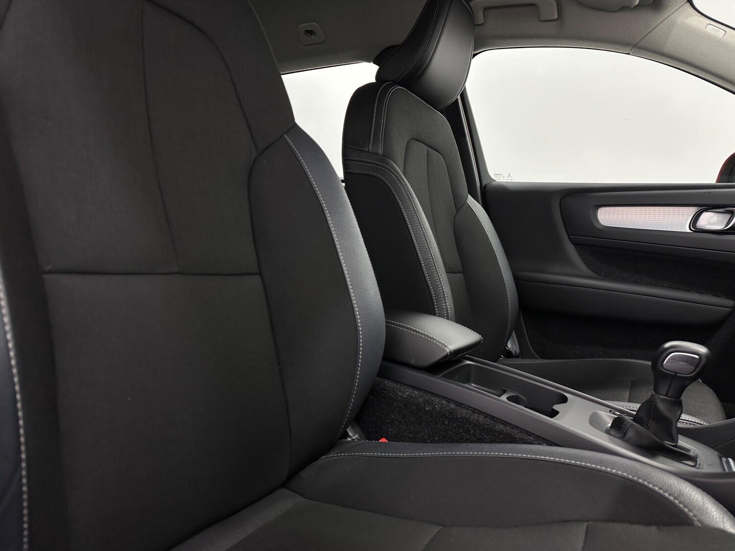 Used Volvo XC40 2018 for sale - 76878549: Photo 28