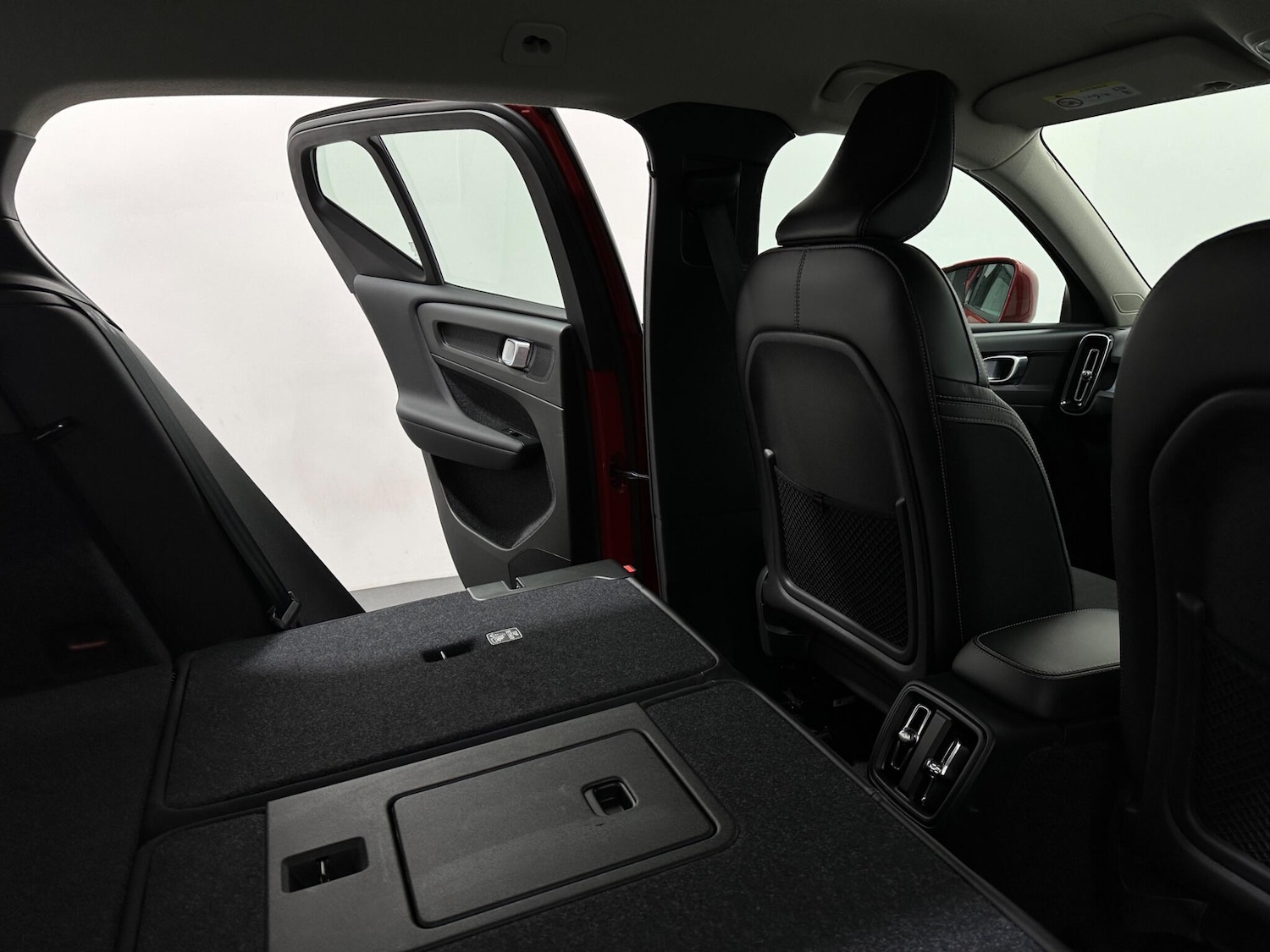 Used Volvo XC40 2018 for sale - 76878549: Photo 43