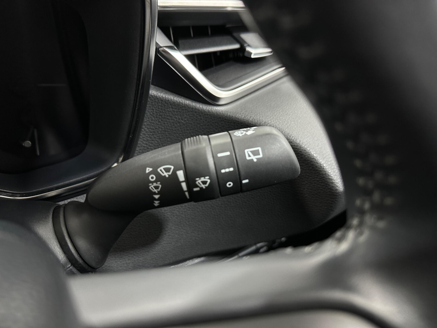 Used Toyota Corolla 2021 for sale - 76878555: Photo 16