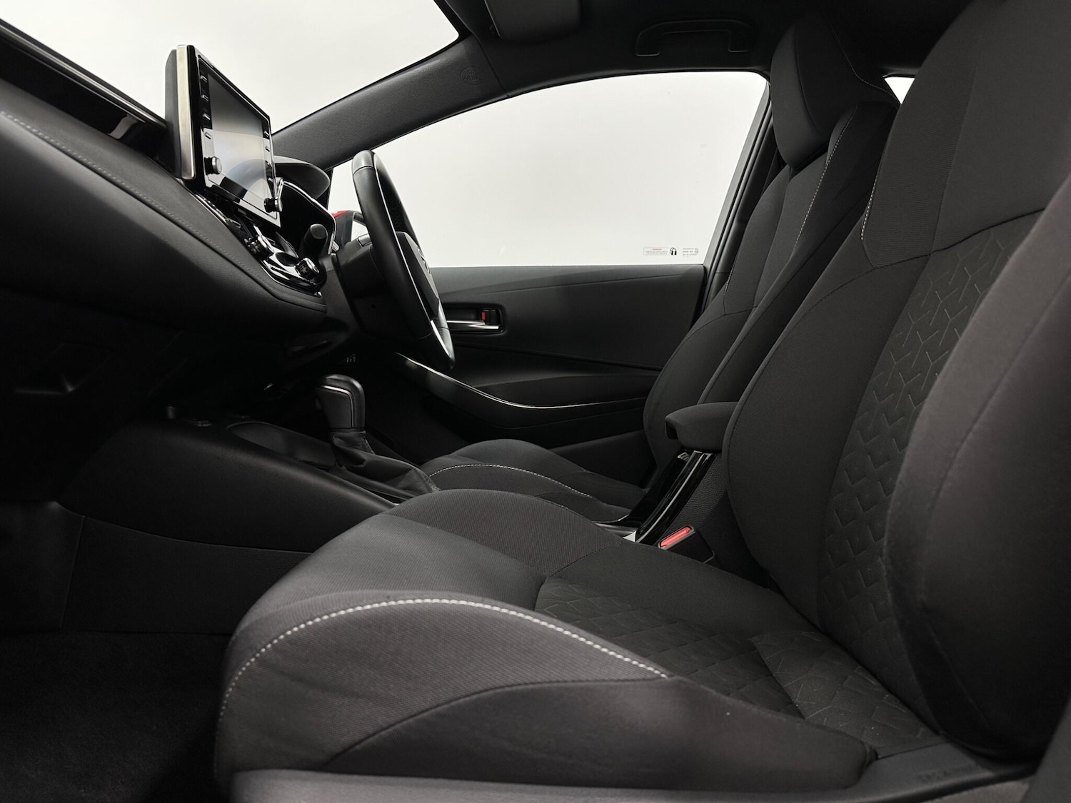 Used Toyota Corolla 2021 for sale - 76878555: Photo 32