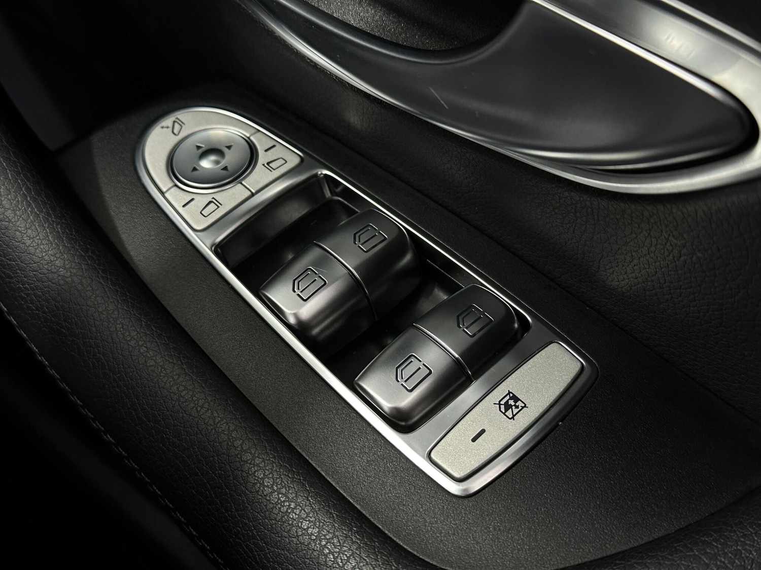 Used Mercedes-Benz E Class 2018 for sale - 77411910: Photo 19