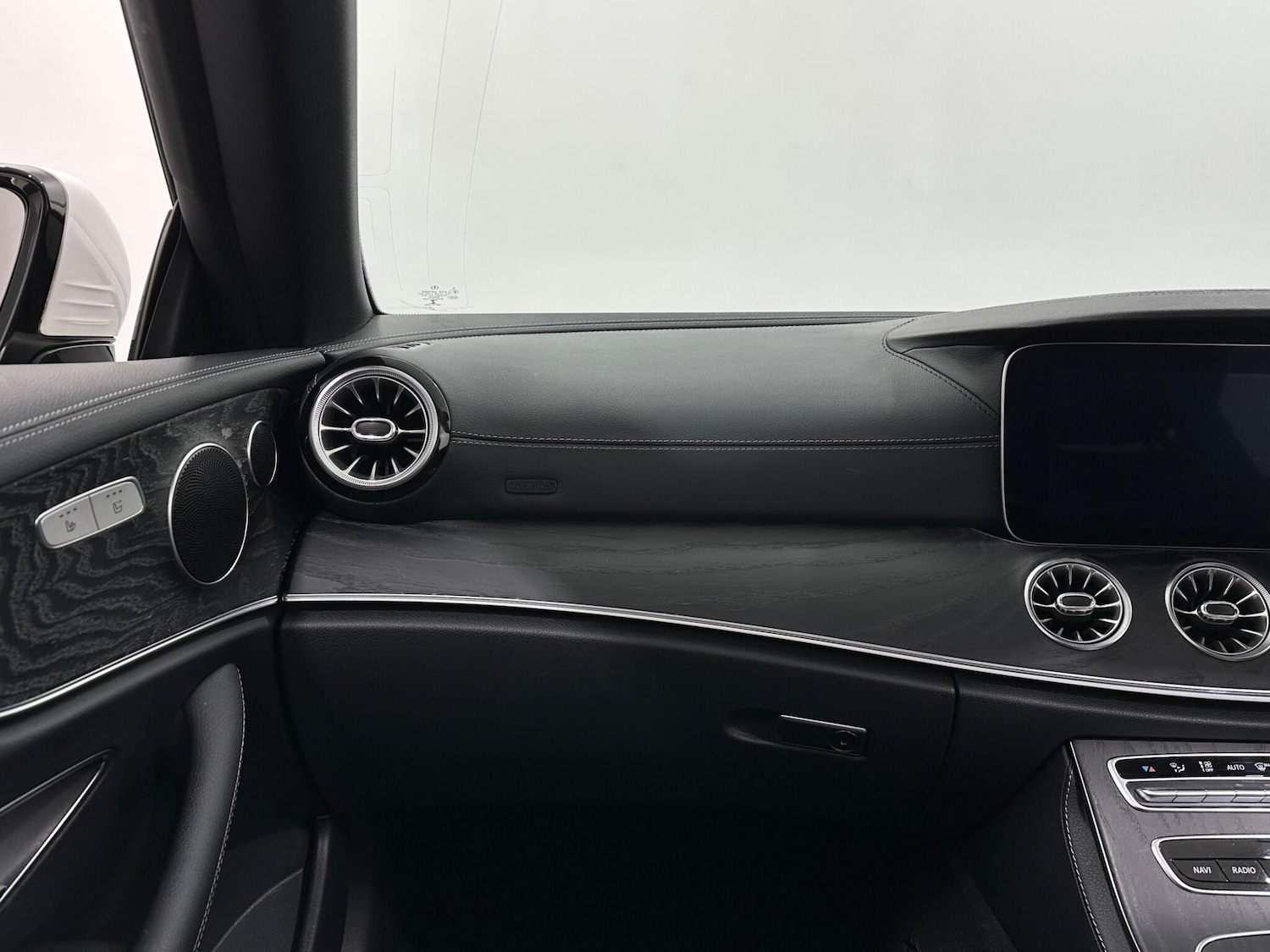 Used Mercedes-Benz E Class 2018 for sale - 77411910: Photo 31