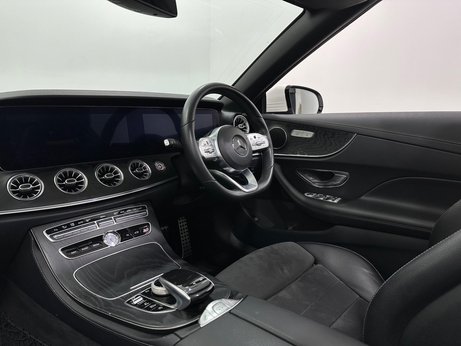 Used Mercedes-Benz E Class 2018 for sale - 77411910: Photo 33