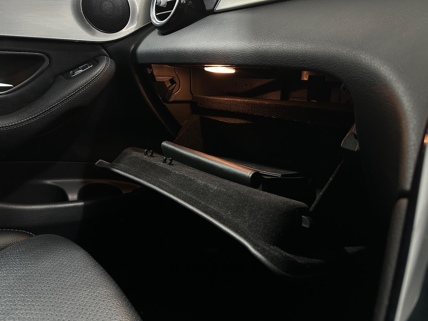 Used Mercedes-Benz GLC 2018 for sale - 77377628: Photo 28