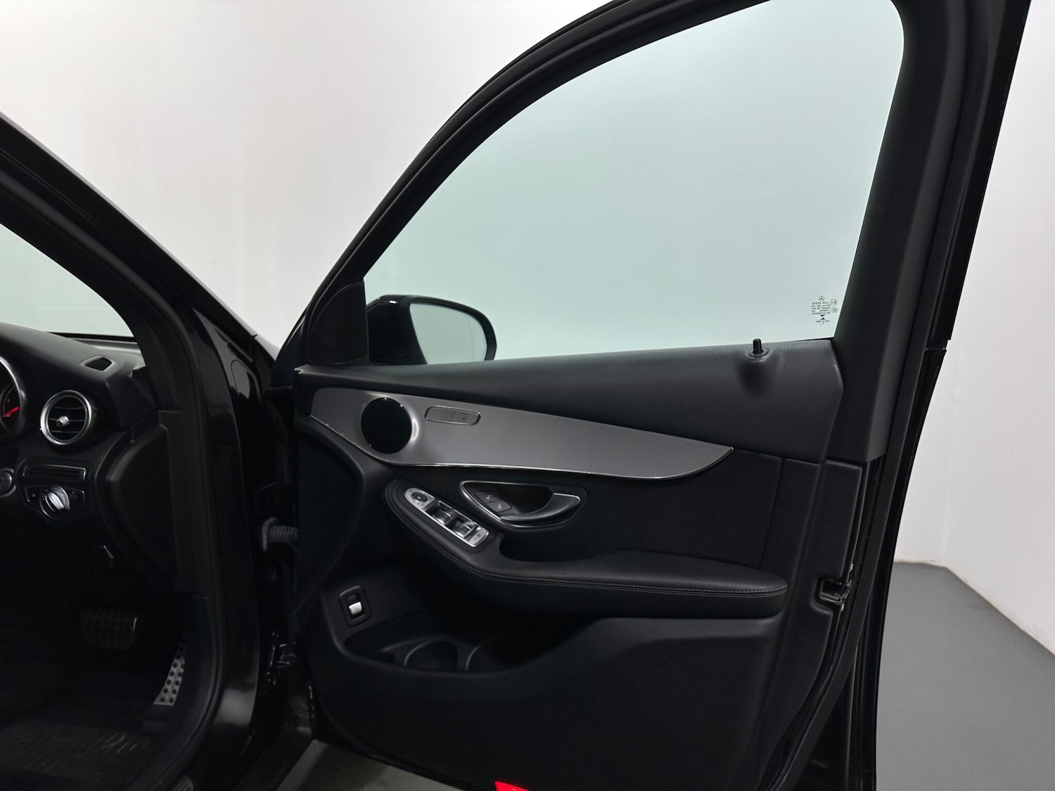 Used Mercedes-Benz GLC 2018 for sale - 77377628: Photo 34