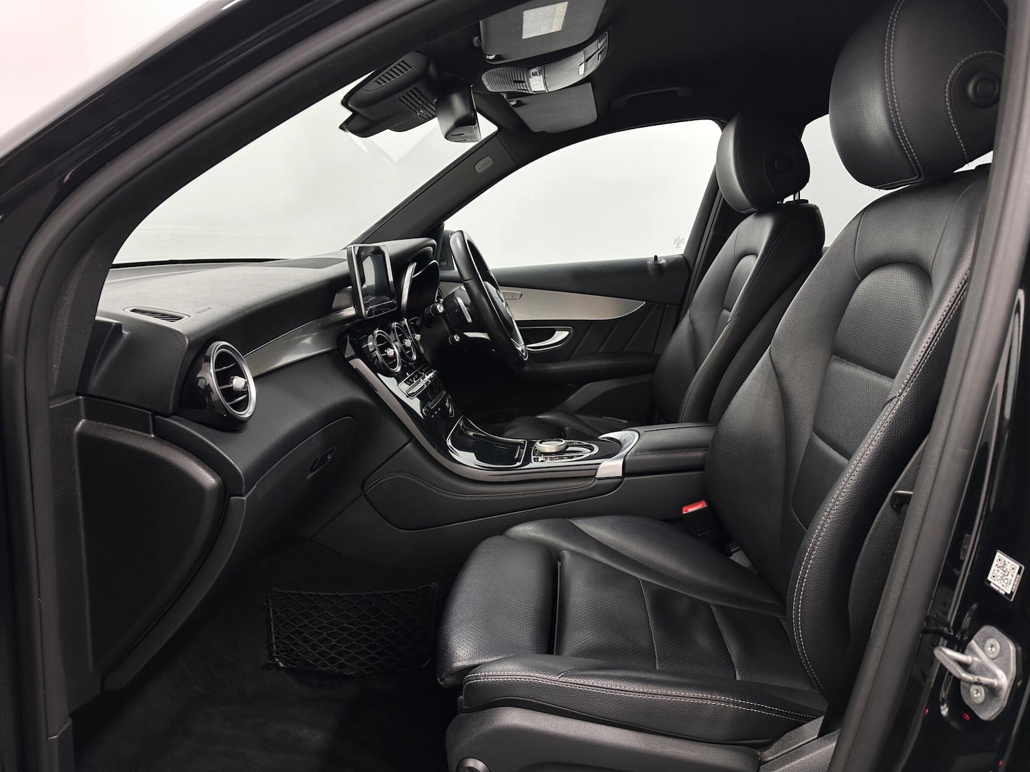 Used Mercedes-Benz GLC 2018 for sale - 77377628: Photo 35