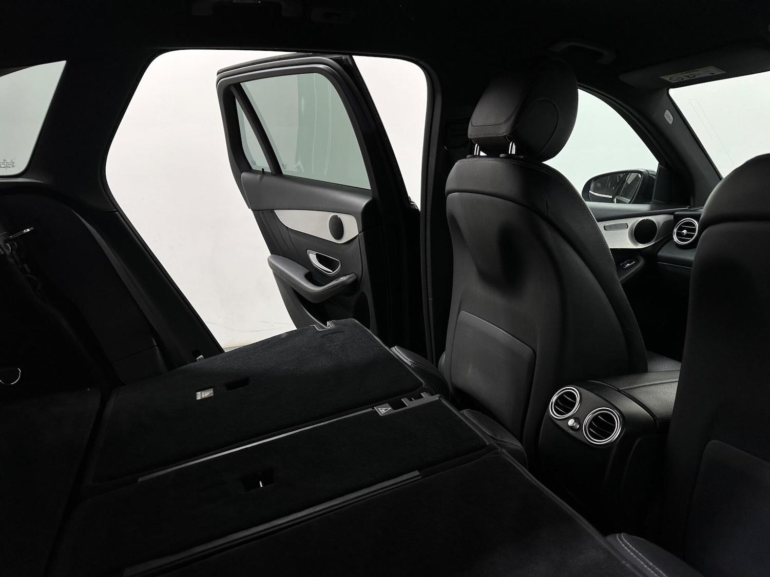 Used Mercedes-Benz GLC 2018 for sale - 77377628: Photo 47