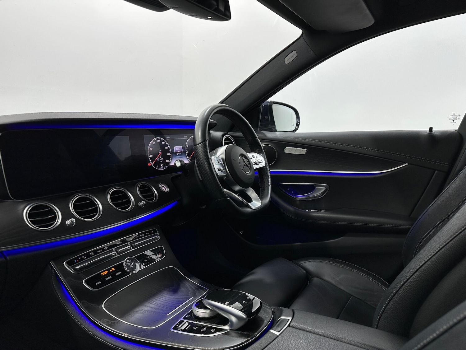 Used Mercedes-Benz E Class 2021 for sale - 76878497: Photo 31