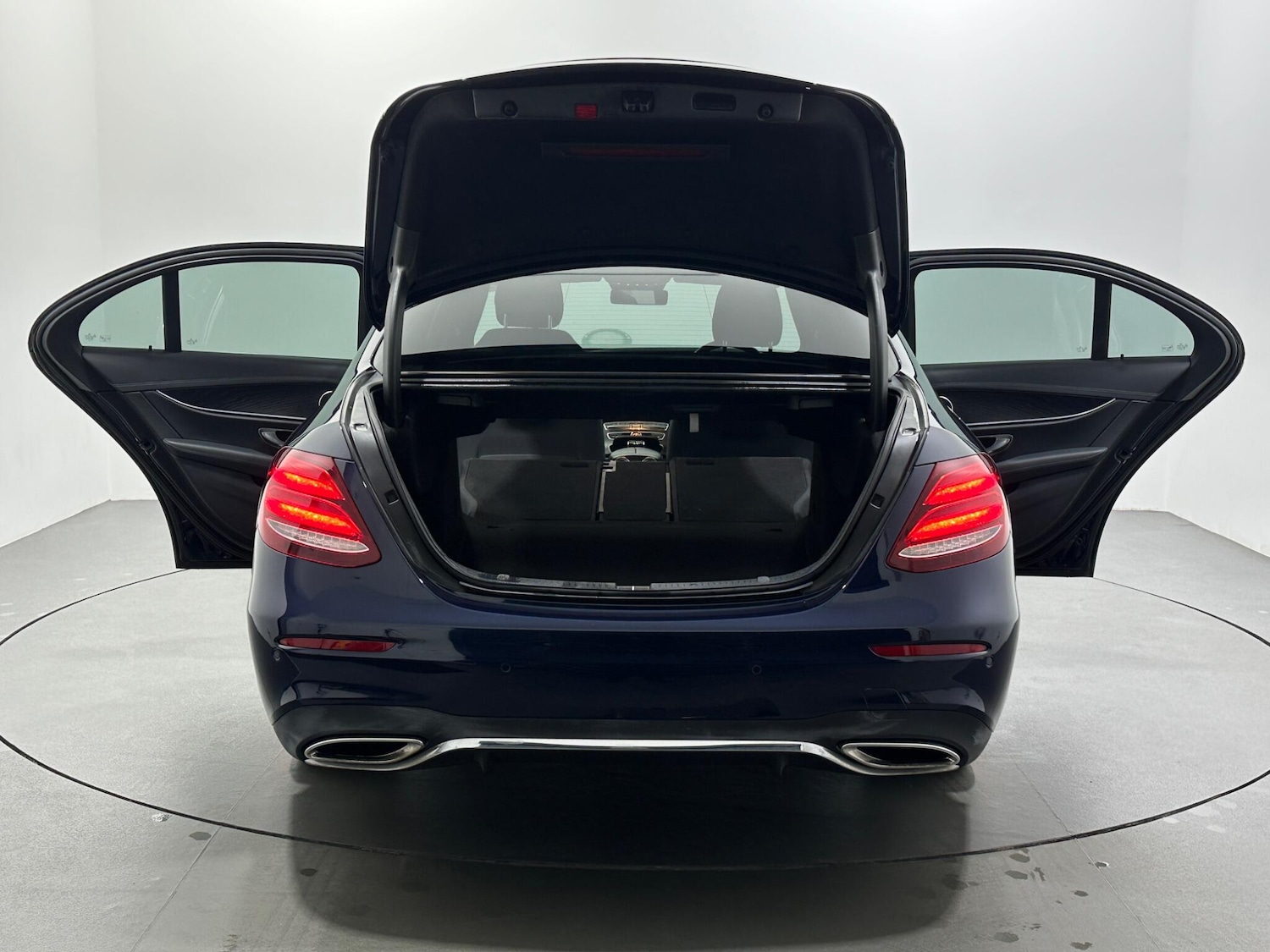 Used Mercedes-Benz E Class 2021 for sale - 76878497: Photo 45