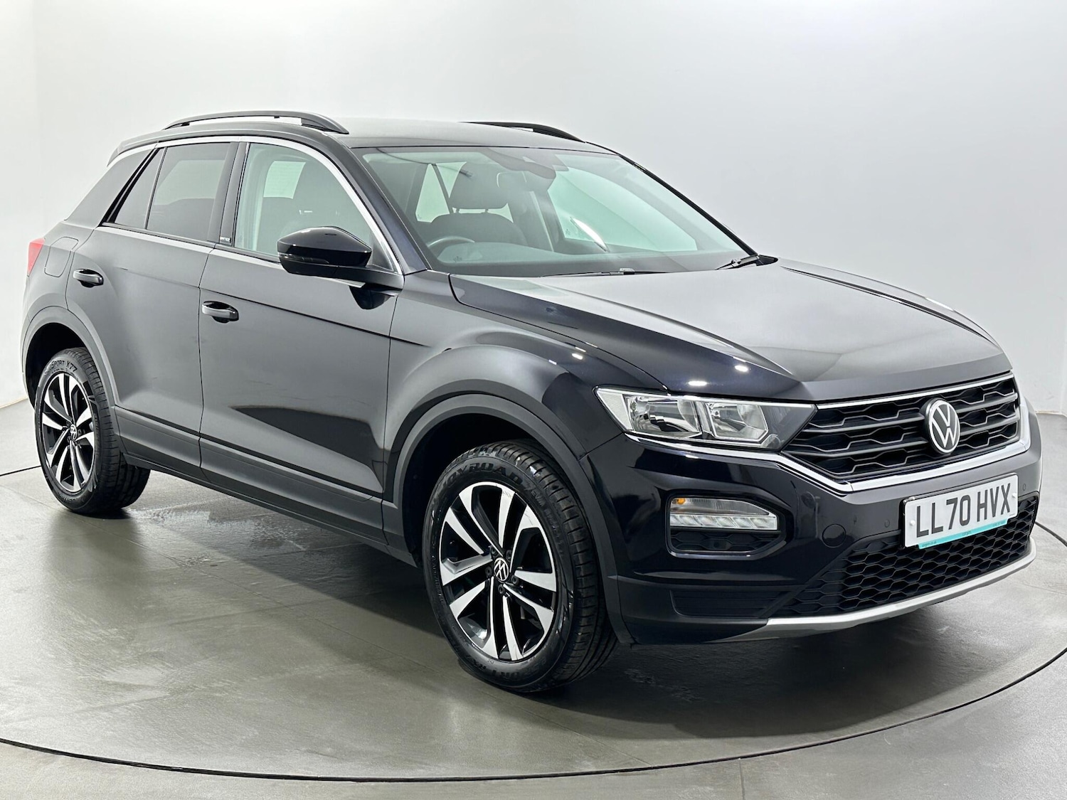 Used Volkswagen T-Roc 2020 for sale - 78184465: Photo 1