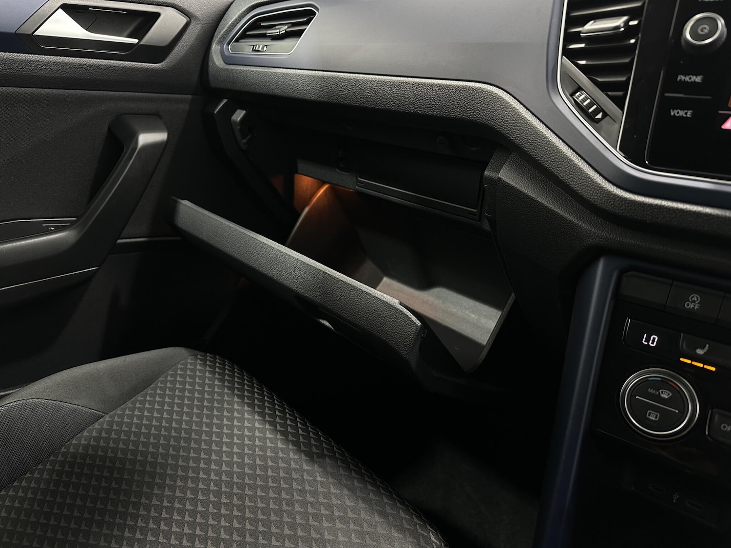 Used Volkswagen T-Roc 2020 for sale - 78184465: Photo 27