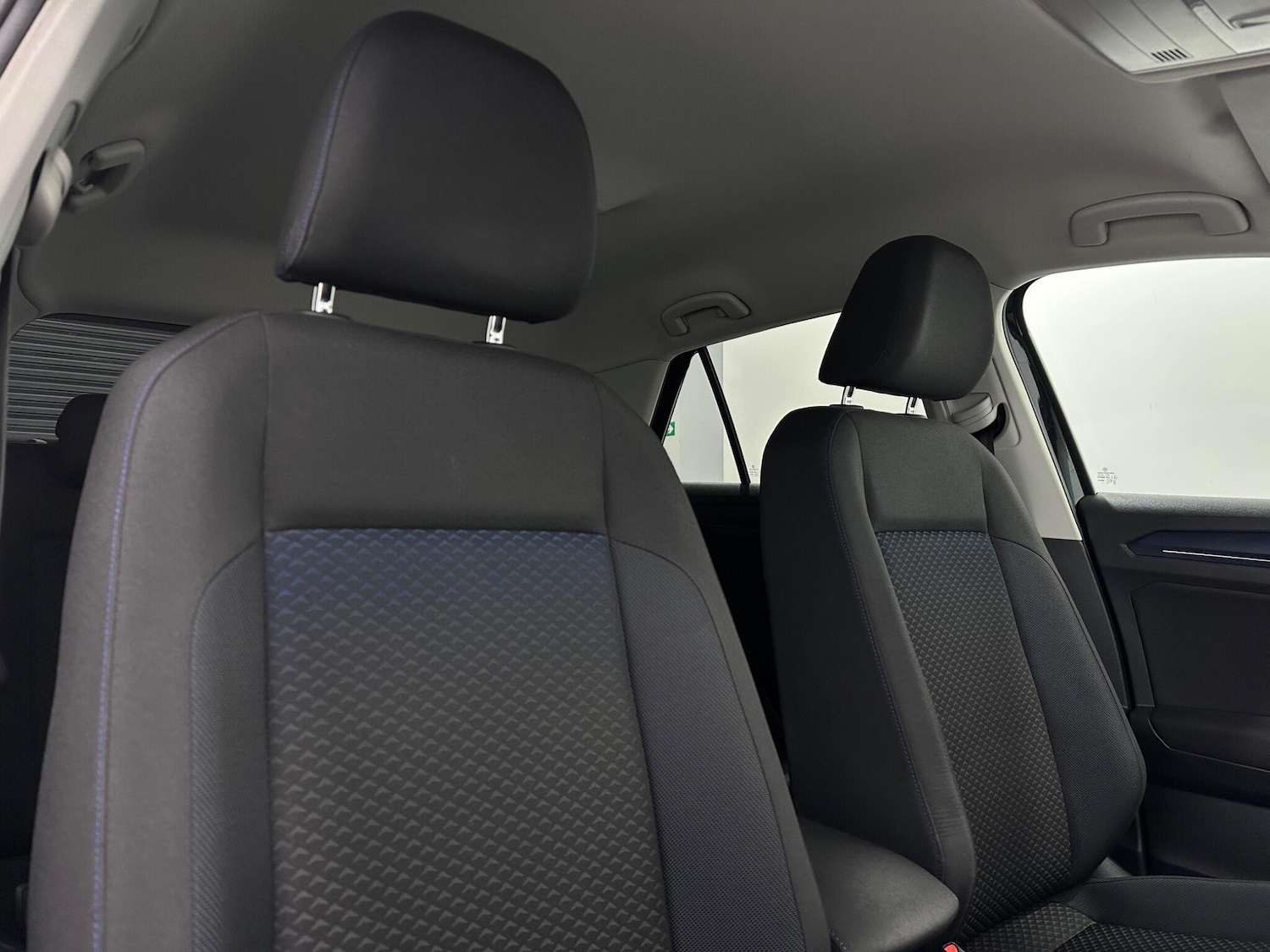 Used Volkswagen T-Roc 2020 for sale - 78184465: Photo 32