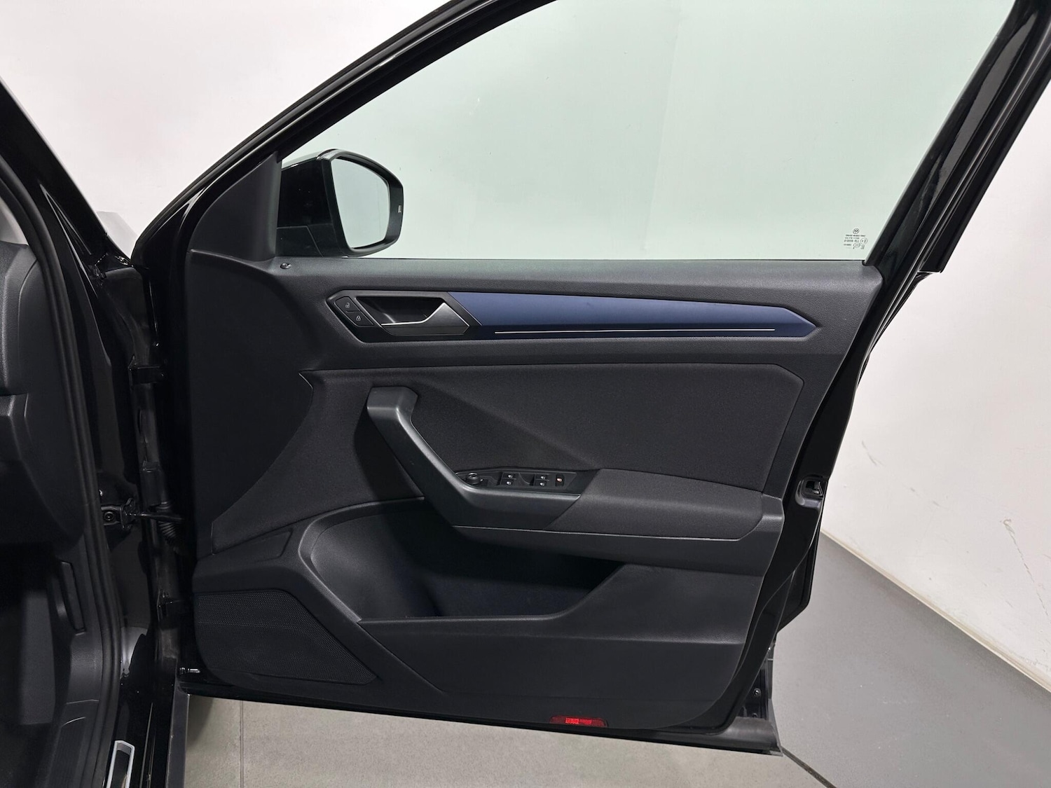 Used Volkswagen T-Roc 2020 for sale - 78184465: Photo 33