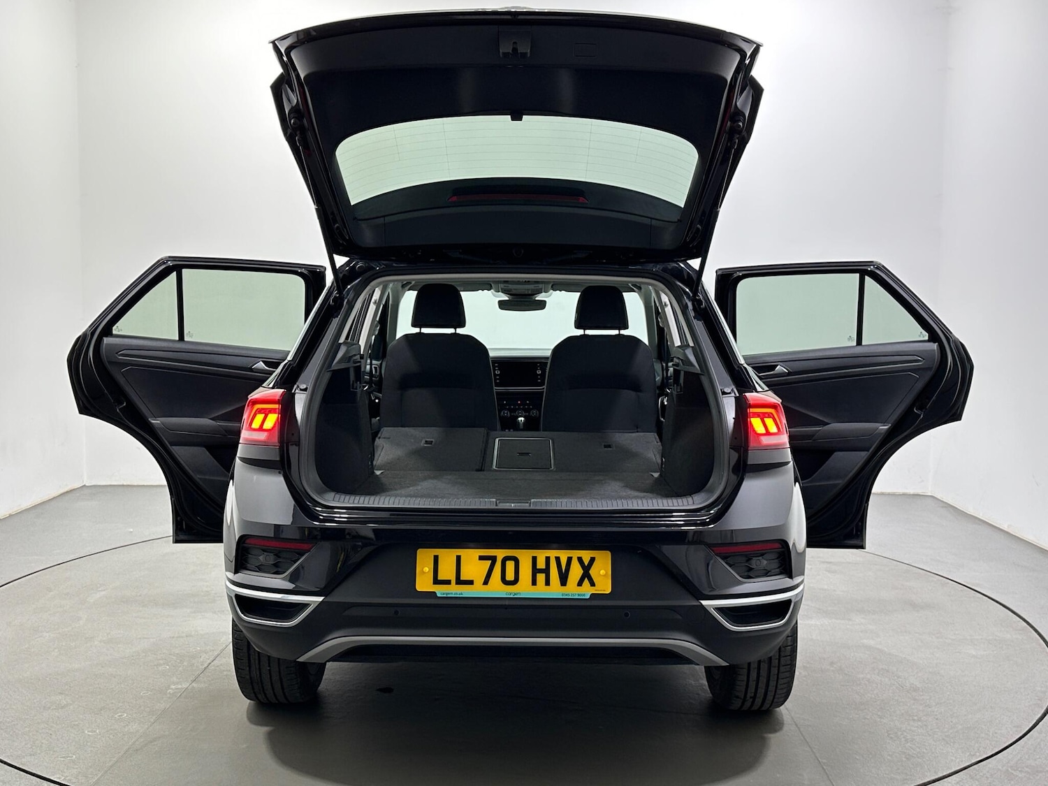 Used Volkswagen T-Roc 2020 for sale - 78184465: Photo 43