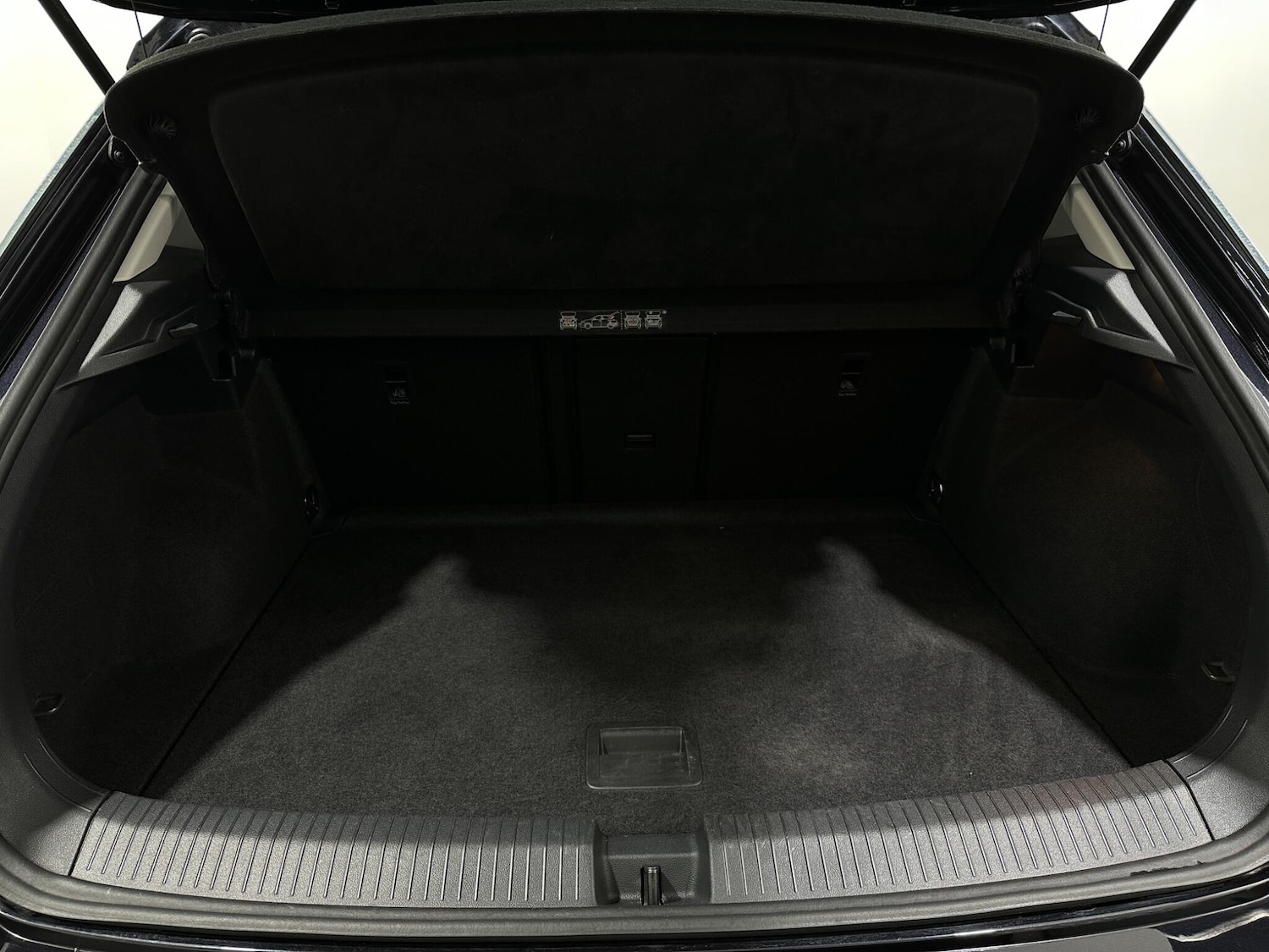 Used Volkswagen T-Roc 2020 for sale - 78184465: Photo 46