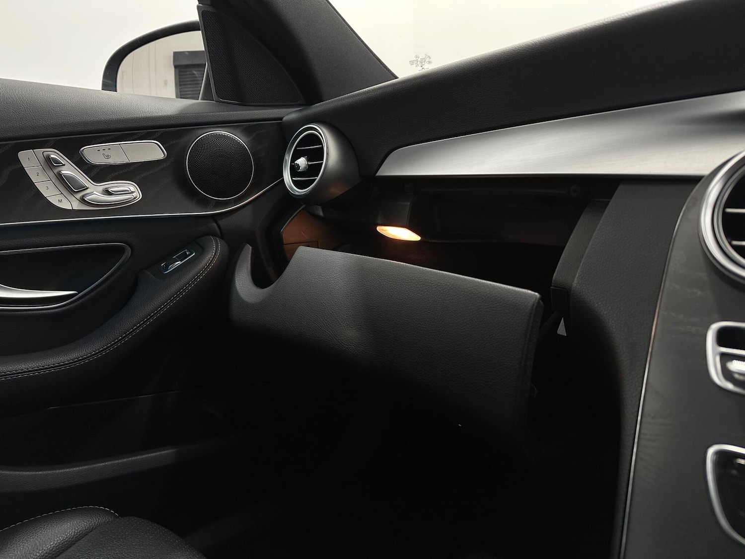 Used Mercedes-Benz C Class 2017 for sale - 78220249: Photo 28