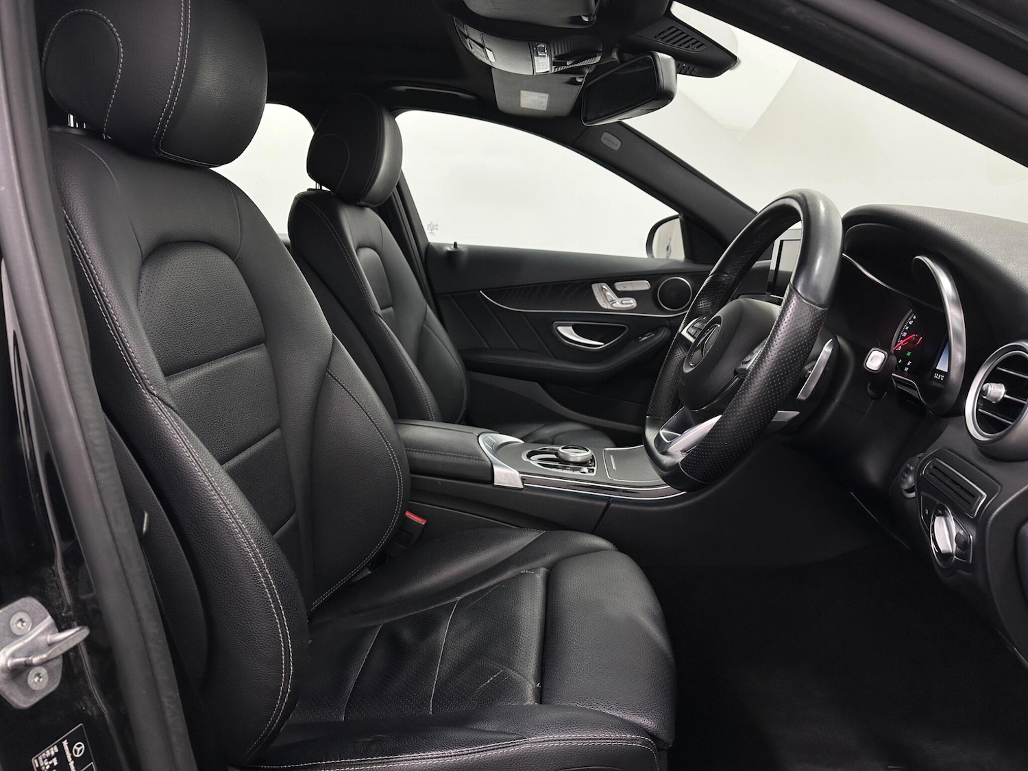 Used Mercedes-Benz C Class 2017 for sale - 78220249: Photo 31