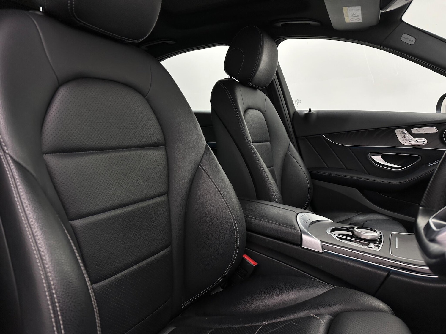 Used Mercedes-Benz C Class 2017 for sale - 78220249: Photo 32