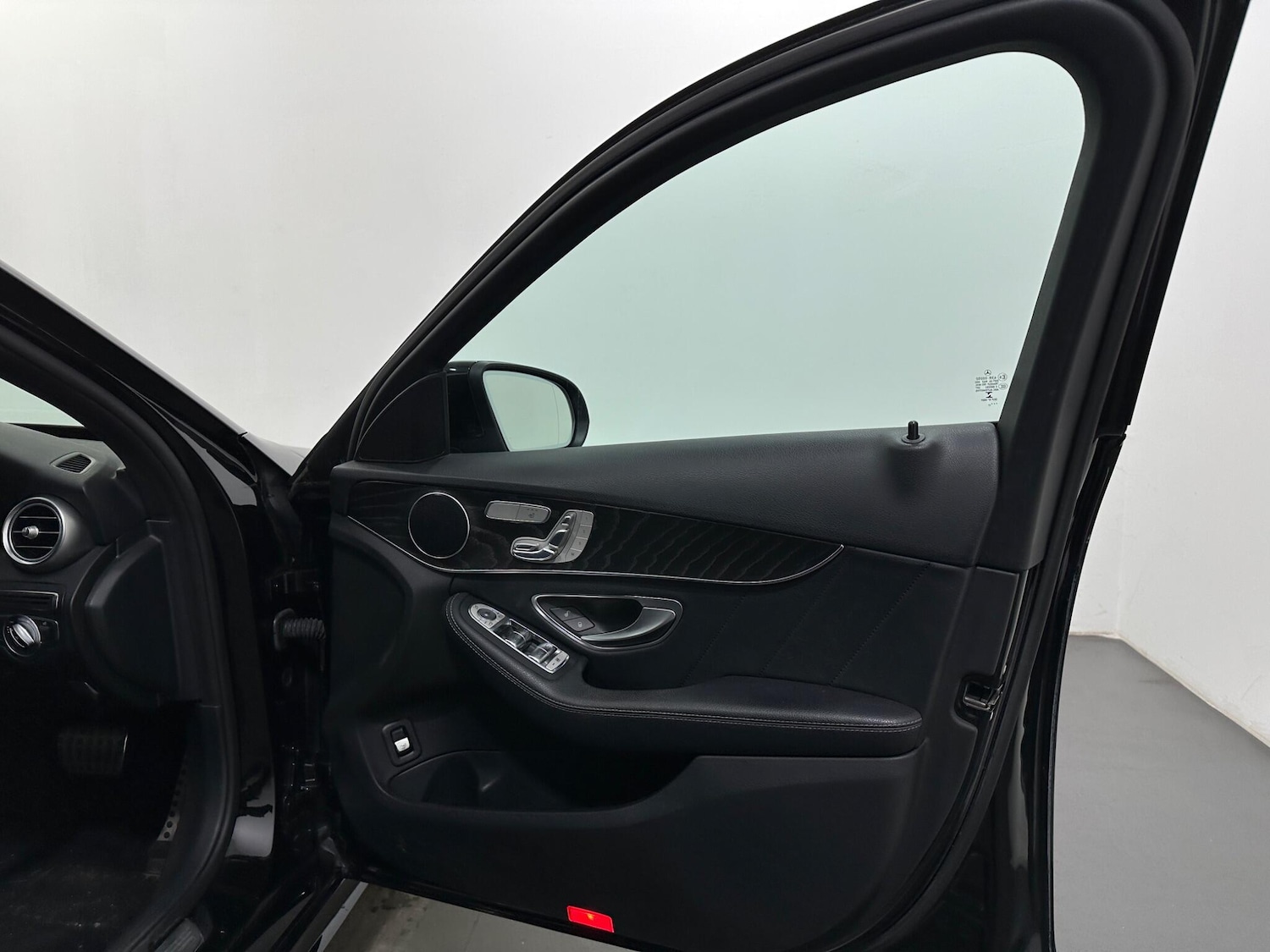 Used Mercedes-Benz C Class 2017 for sale - 78220249: Photo 34