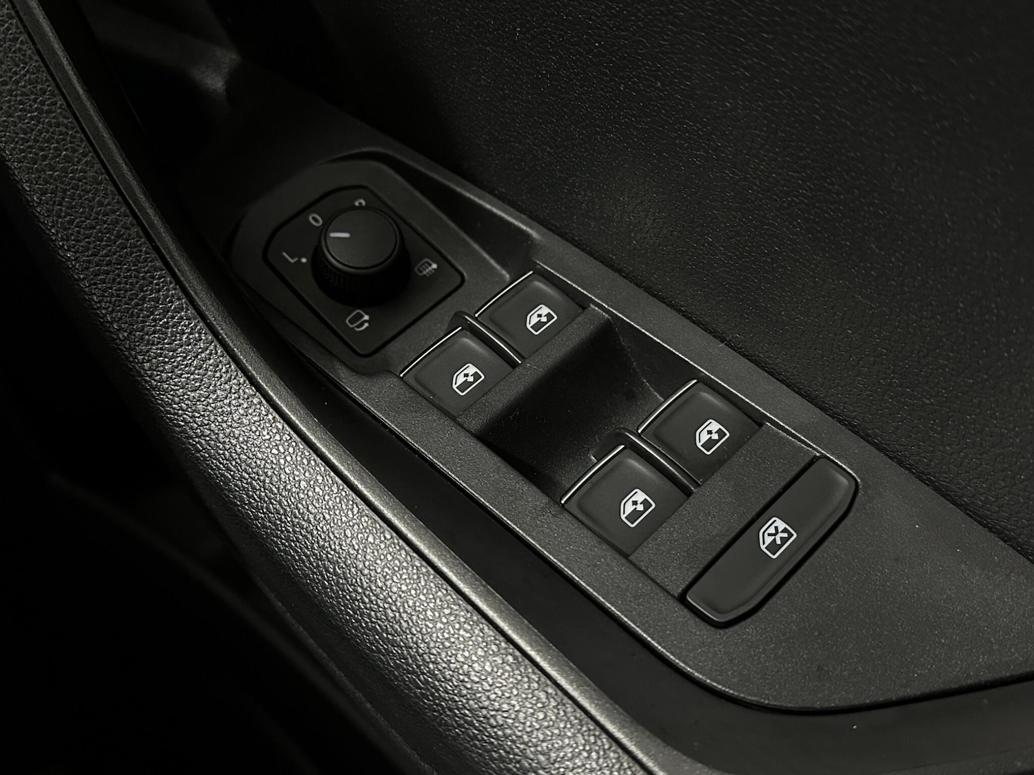 Used Skoda Karoq 2019 for sale - 77238650: Photo 17