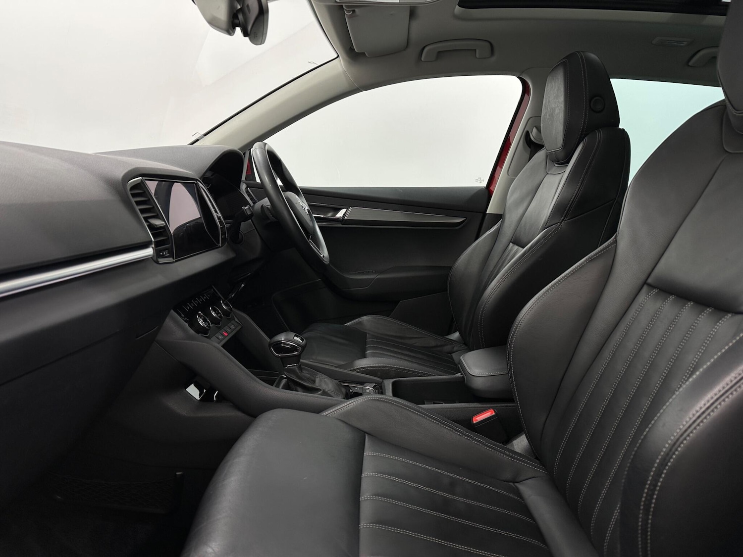 Used Skoda Karoq 2019 for sale - 77238650: Photo 32