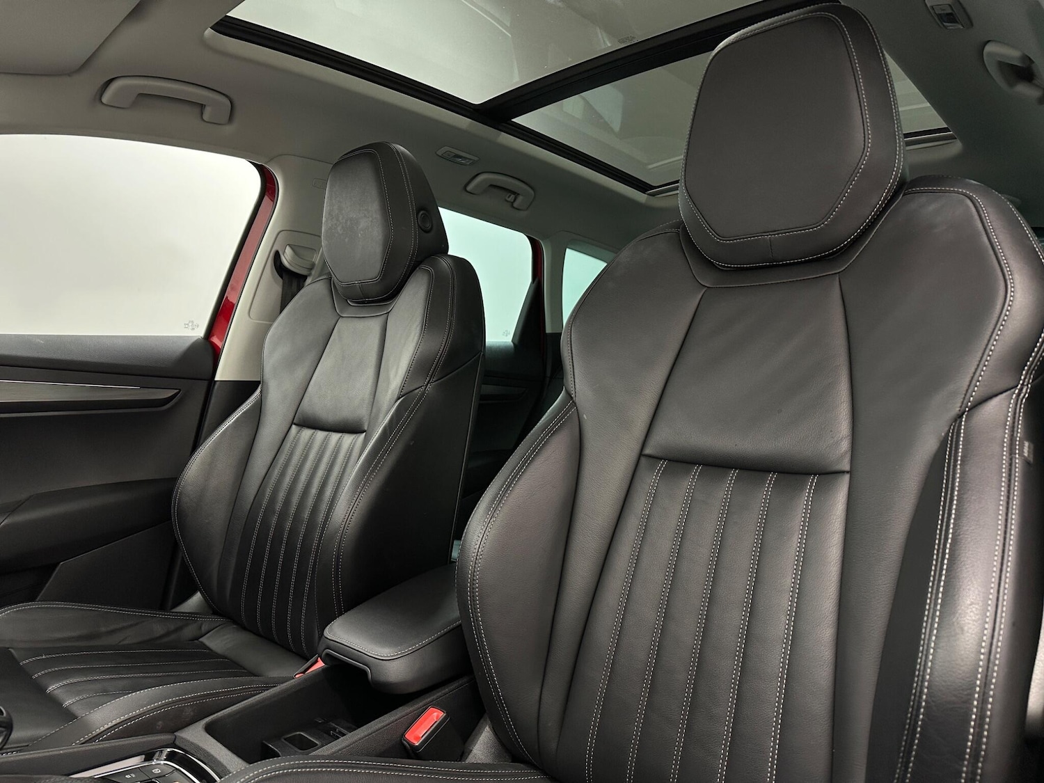 Used Skoda Karoq 2019 for sale - 77238650: Photo 33