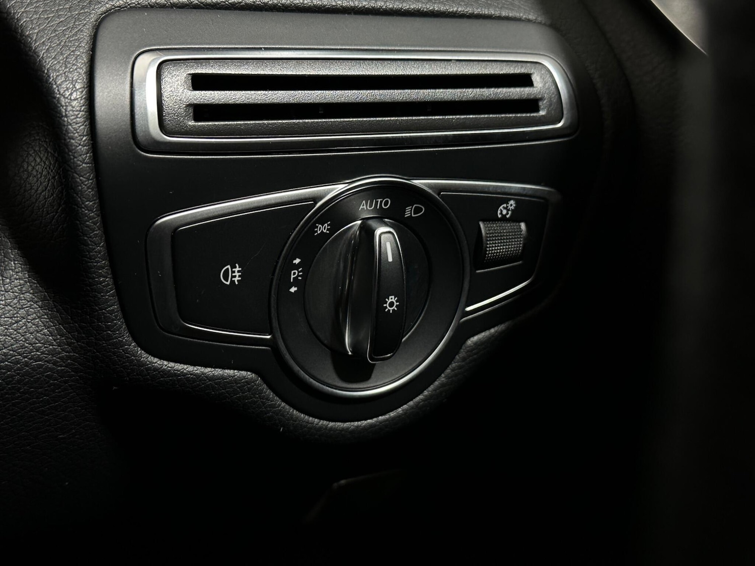 Used Mercedes-Benz C Class 2017 for sale - 78062870: Photo 18