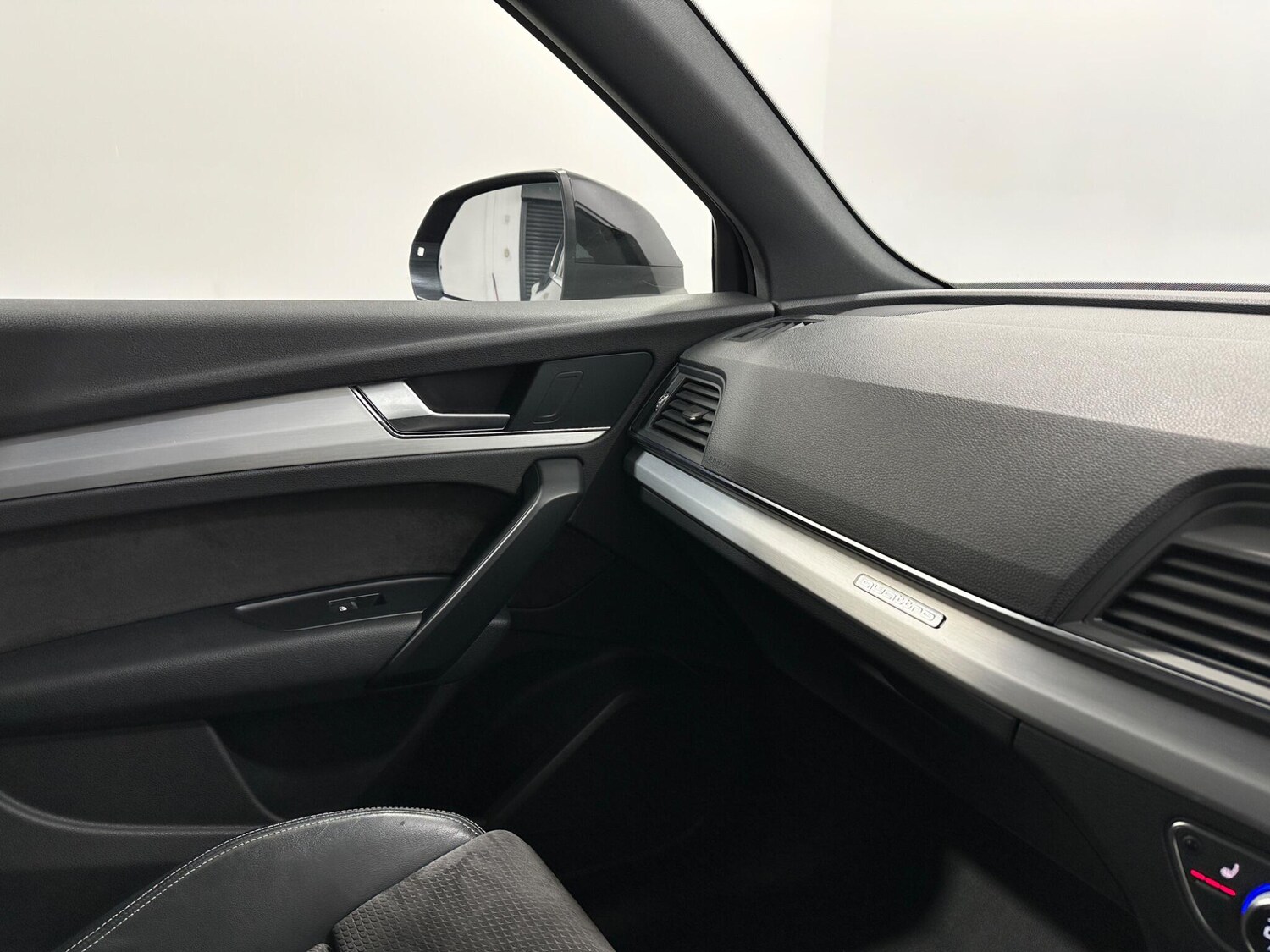 Used Audi Q5 2017 for sale - 77825103: Photo 29