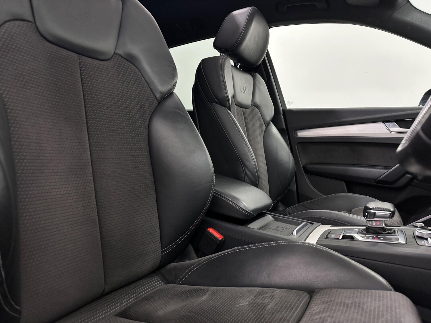 Used Audi Q5 2017 for sale - 77825103: Photo 34