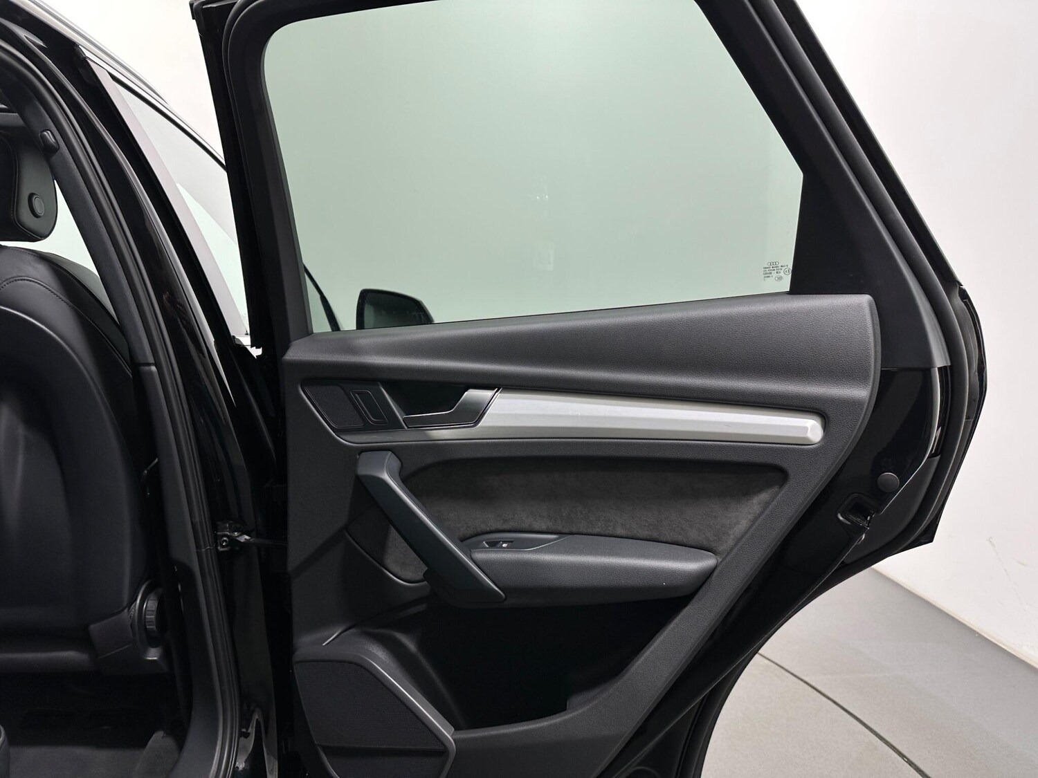 Used Audi Q5 2017 for sale - 77825103: Photo 46